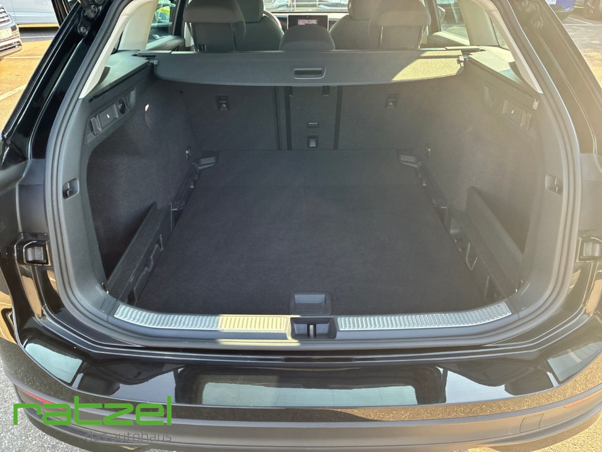 Volkswagen Passat Basis-Modell