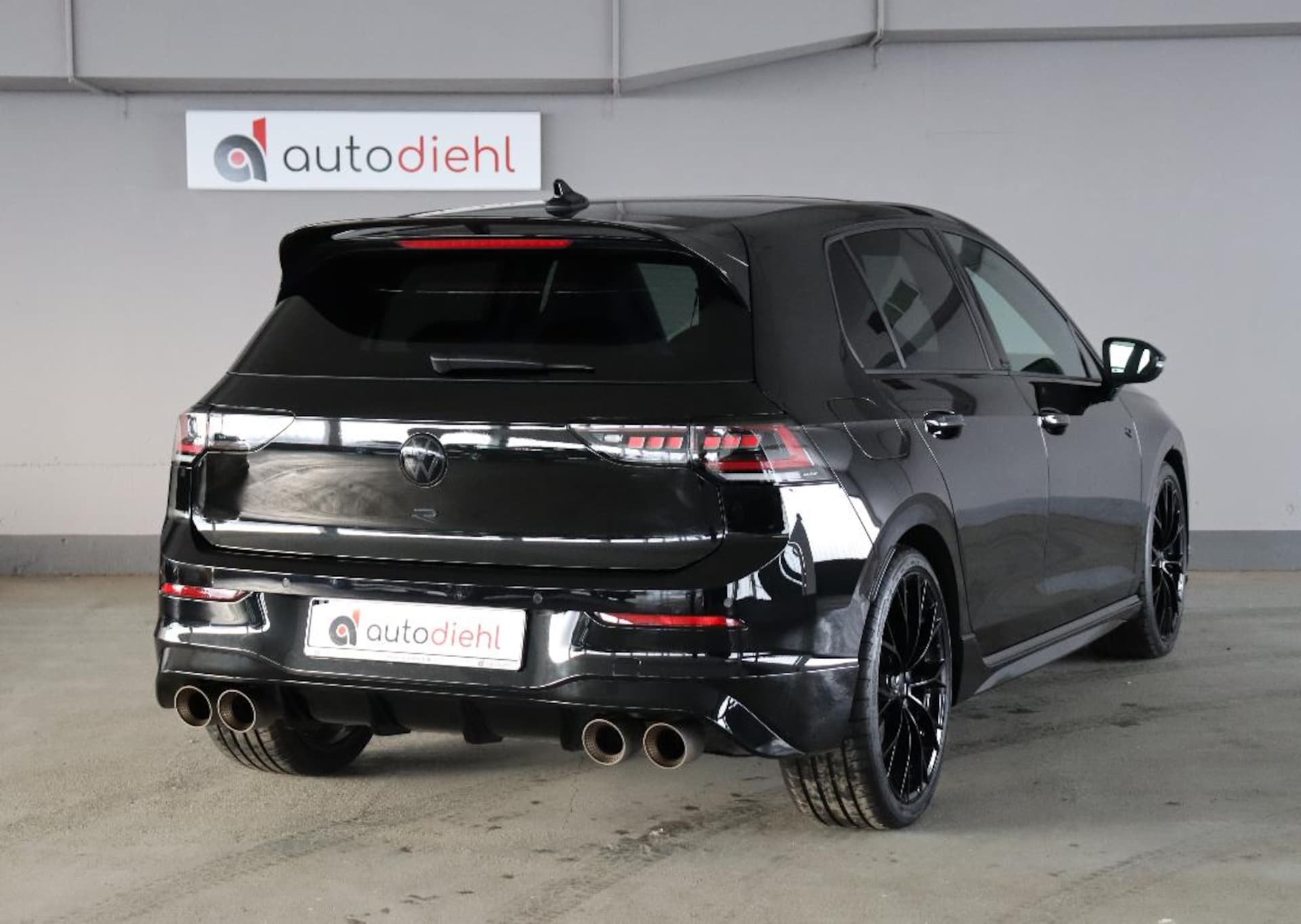 Volkswagen Golf R Black Edition