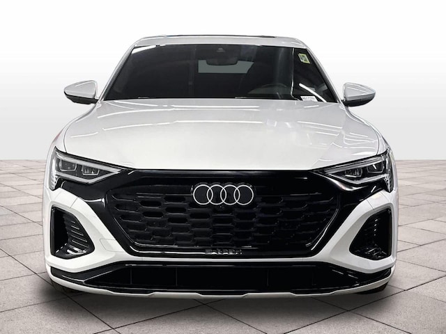 2024 Audi Q8 Sportback e-tron