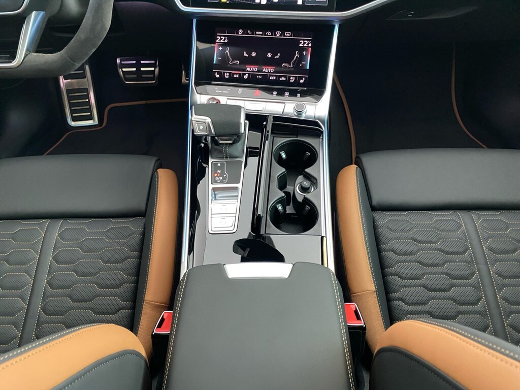 Image about Audi RS 6 Avant performance quattro tiptronic