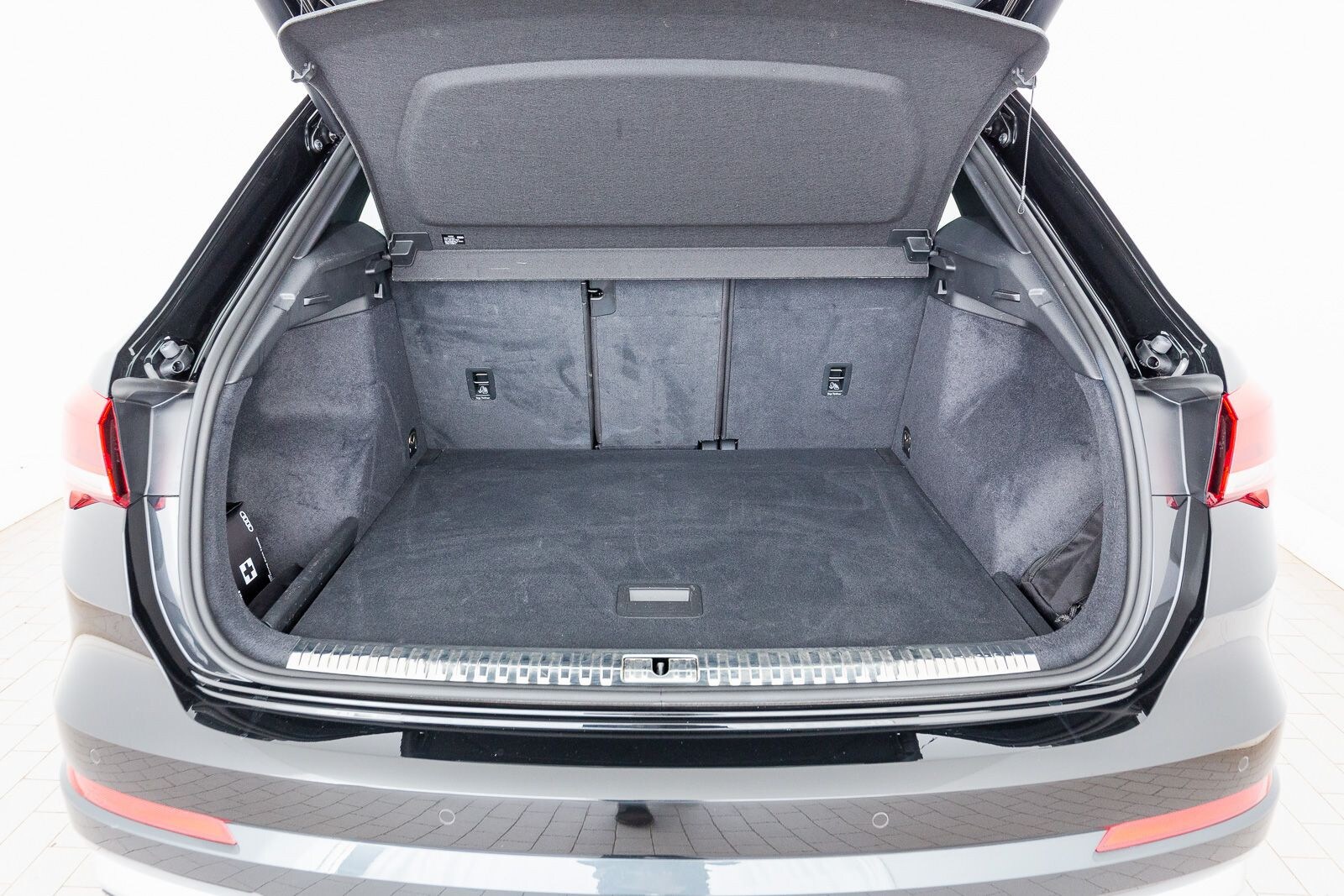 Image about Audi Q3 advanced 40 TFSI quattro S tronic