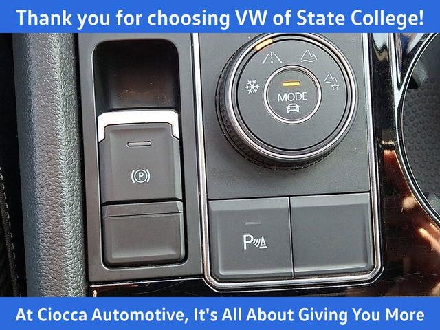 2022 Volkswagen Atlas Cross Sport SE w/Tech - Photo 24
