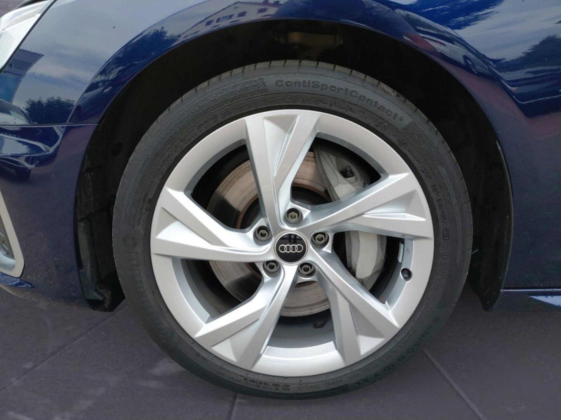 Audi A4 Avant S line