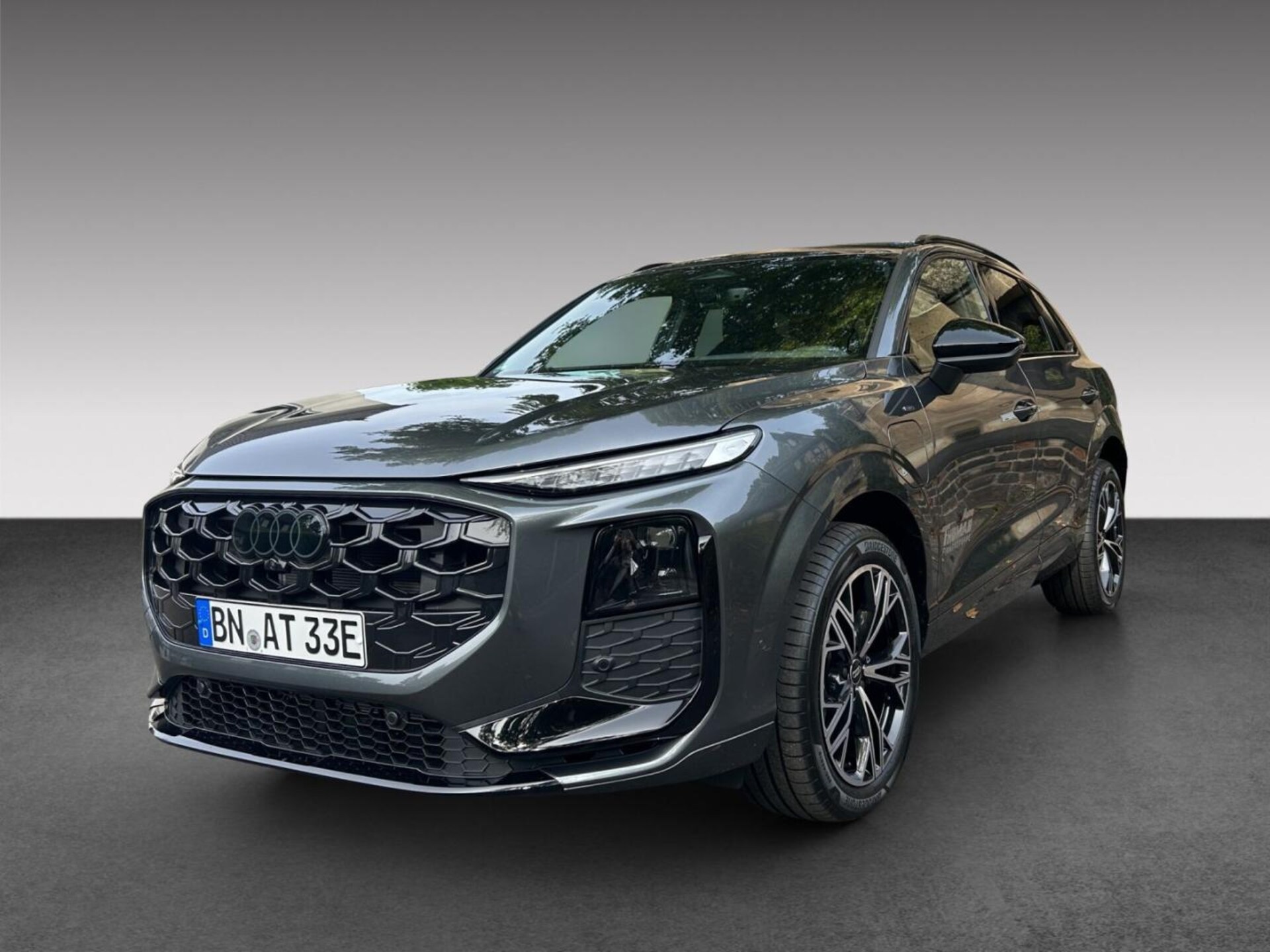 Audi Q3 SUV e-hybrid