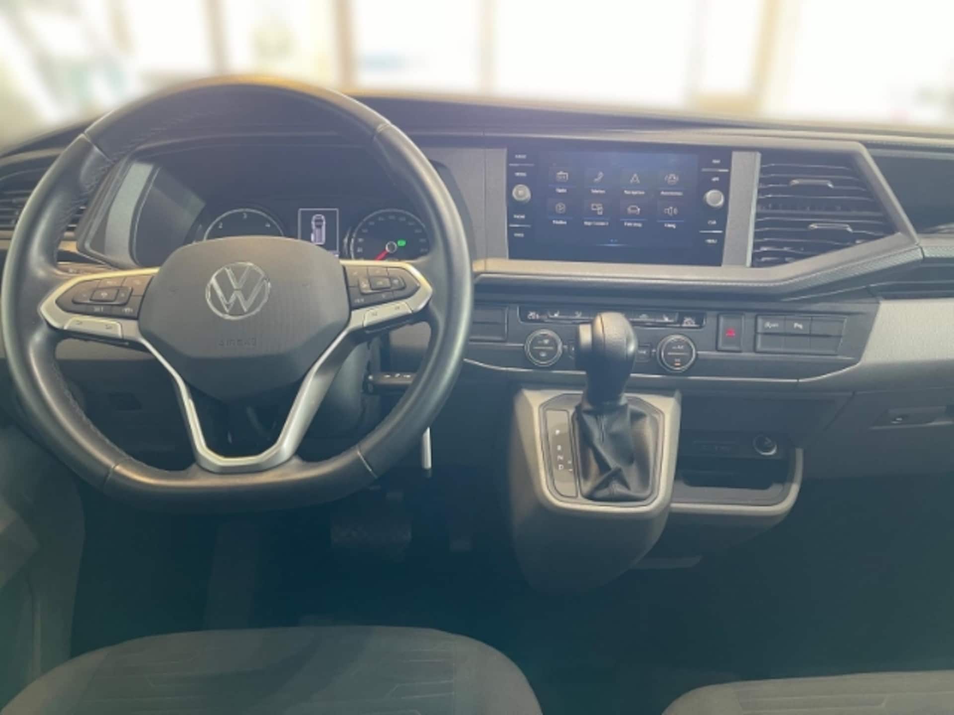 Volkswagen T6.1 Caravelle langer Radstand Comfortline