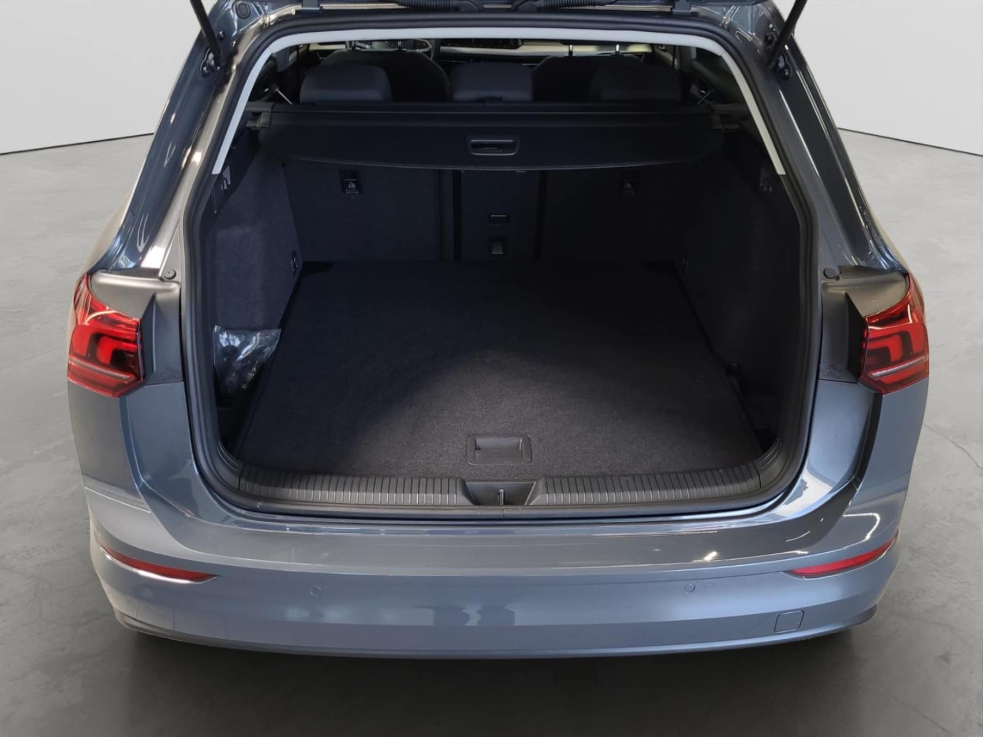 Volkswagen Golf Variant Life