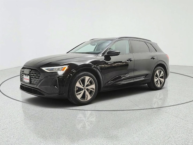 2024 Audi Q8 e-tron
