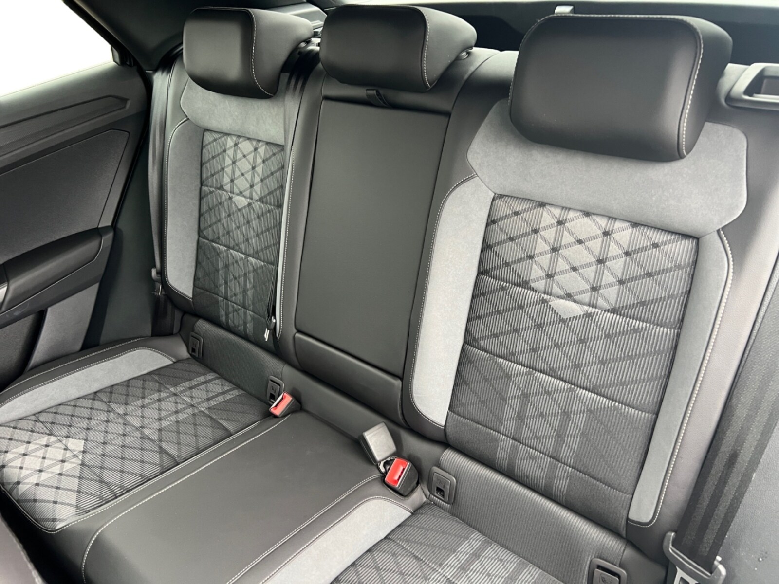 Volkswagen T-Roc – Bild 13