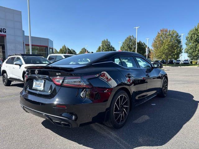 2023 Nissan Maxima
