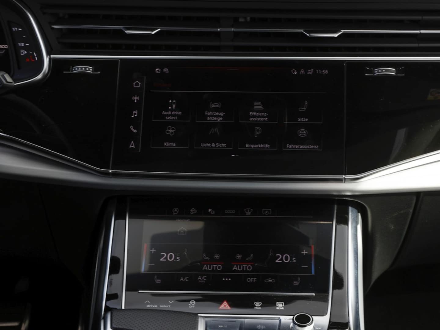 Bild über Audi SQ7 competition plus TFSI quattro tiptronic - für weitere Informationen kontaktieren Sie den Audi Partner