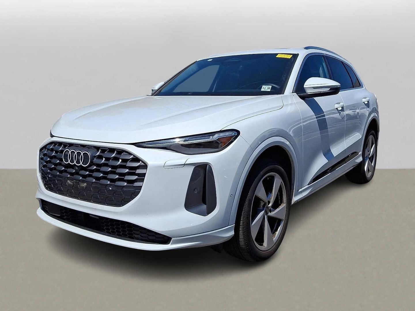 2025 Audi Q5 40 Premium Plus's photo