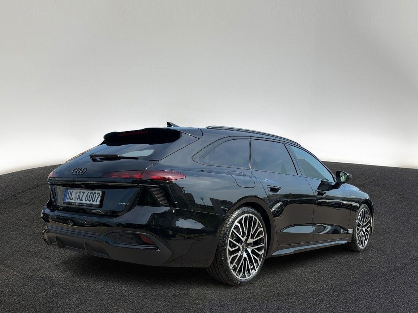Bild über Audi A6 Avant TDI quattro 150 kW S tronic - für weitere Informationen kontaktieren Sie den Audi Partner