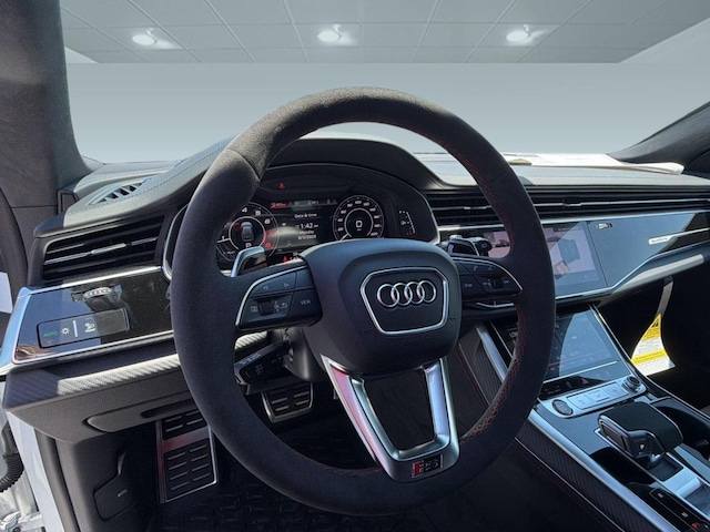 2026 Audi RS Q8 SUV performance