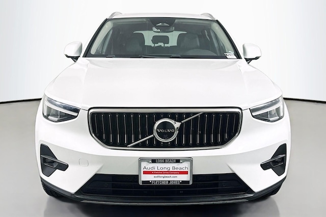 2023 Volvo XC40