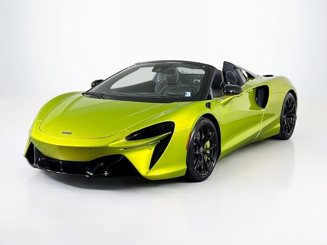 2025 McLaren Artura