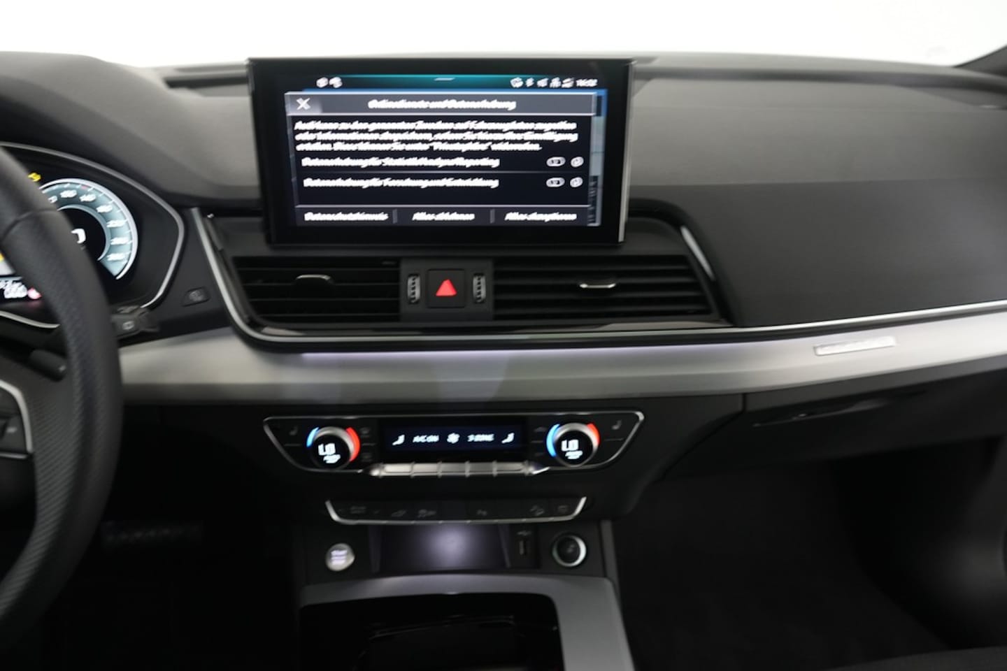 Bild über Audi Q5 Sportback TFSI e S line business 55 TFSI e quattro S tronic - für weitere Informationen kontaktieren Sie den Audi Partner