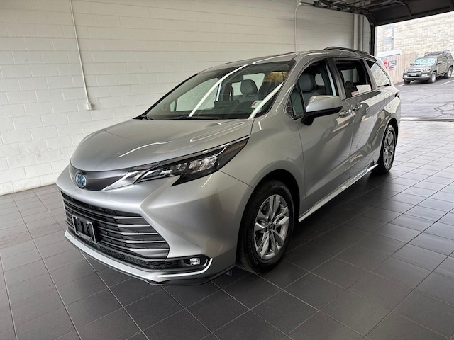 2025 Toyota Sienna