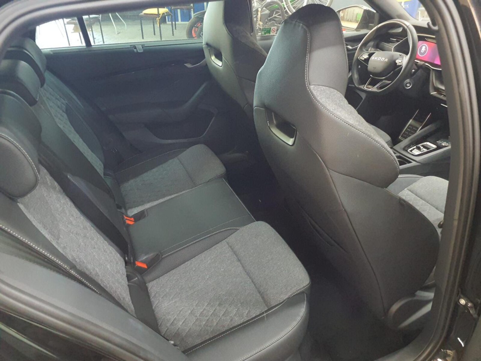 Škoda Octavia Combi – Bild 7