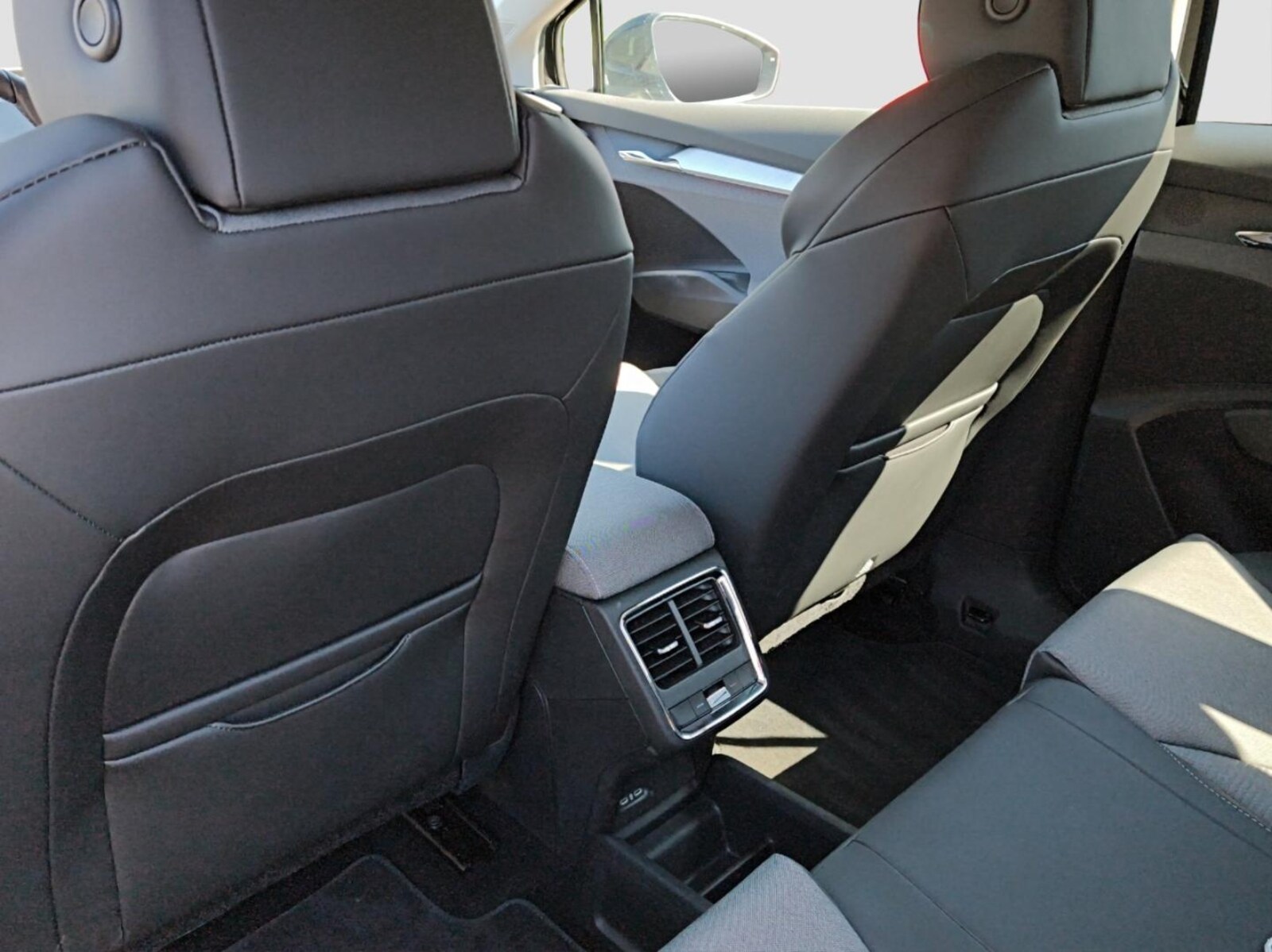 Škoda Enyaq – Bild 17