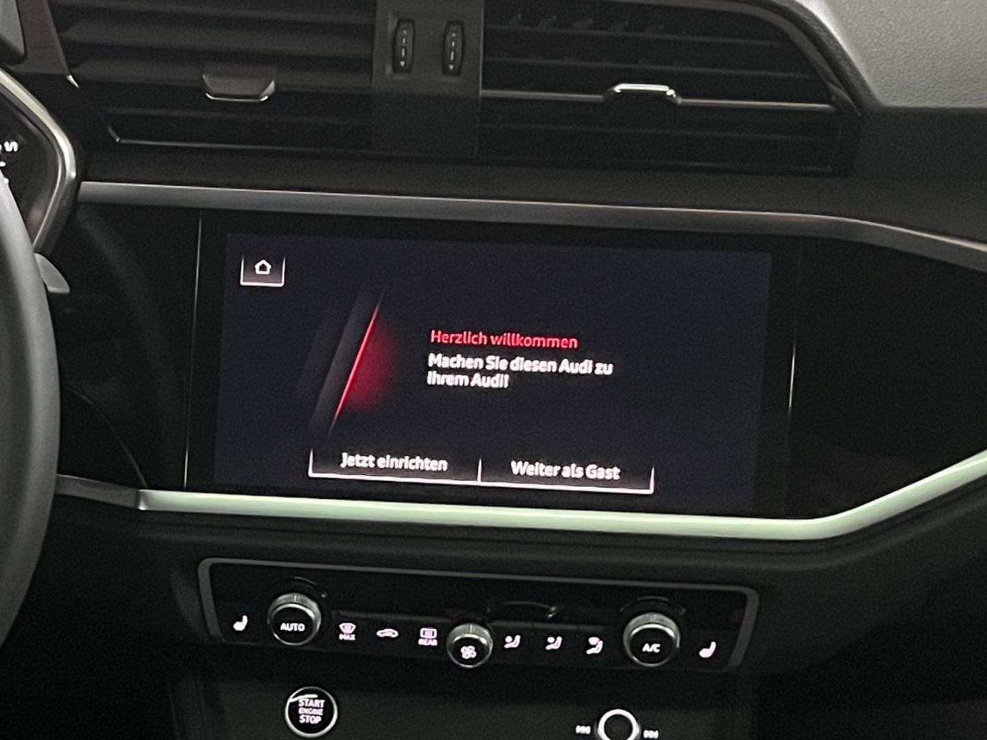 Bild über Audi Q3 Sportback S line 40 TDI quattro S tronic - für weitere Informationen kontaktieren Sie den Audi Partner