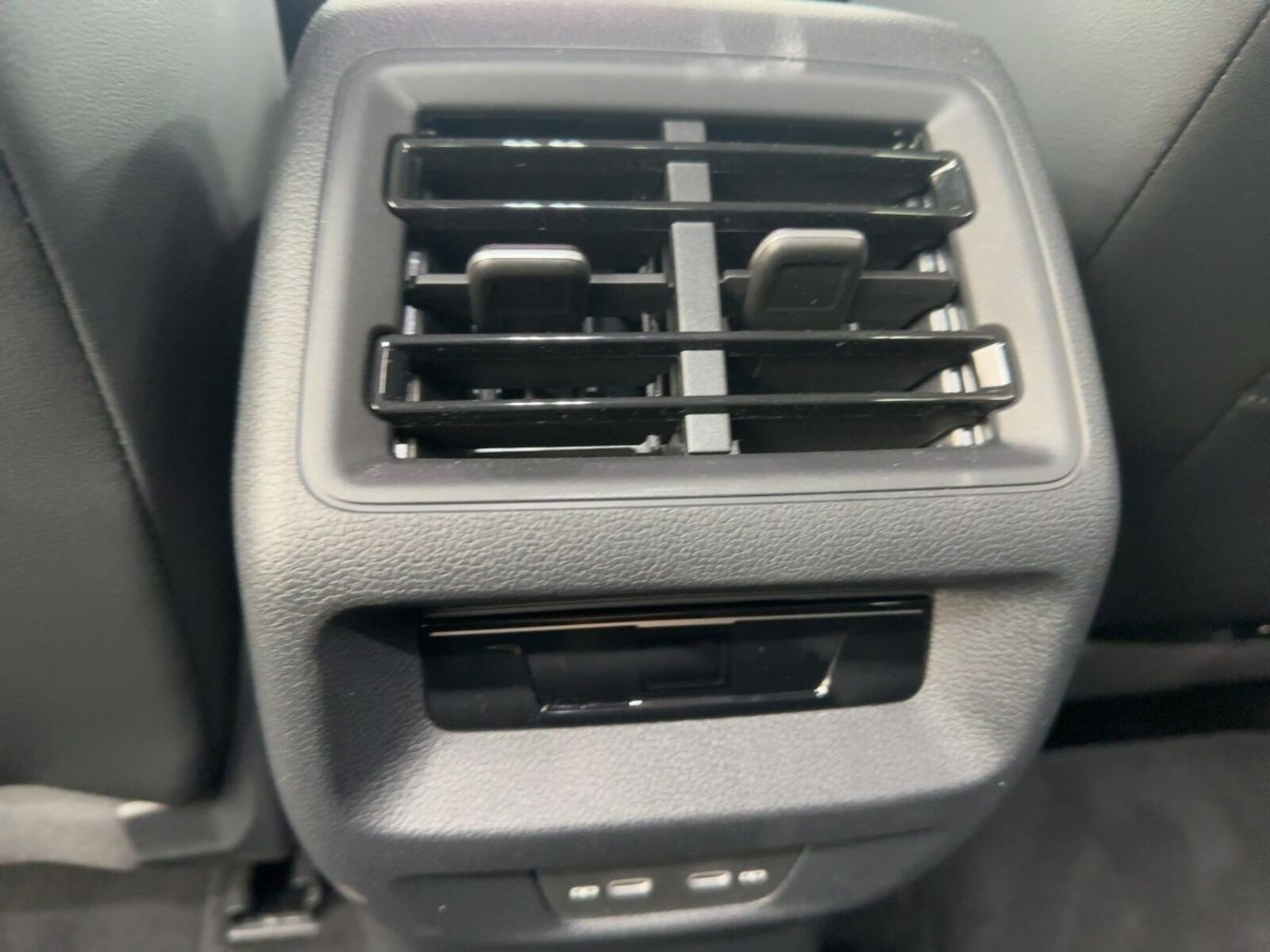Volkswagen Tiguan – Bild 14