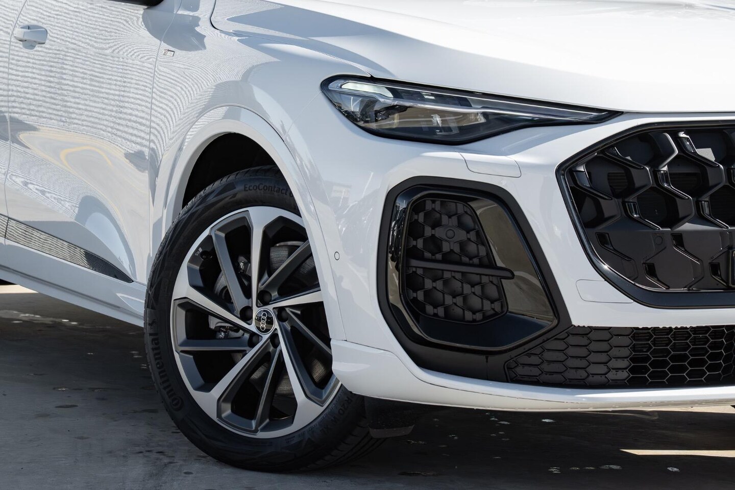 Image about Audi Q5 Sportback TDI quattro 150 kW sport