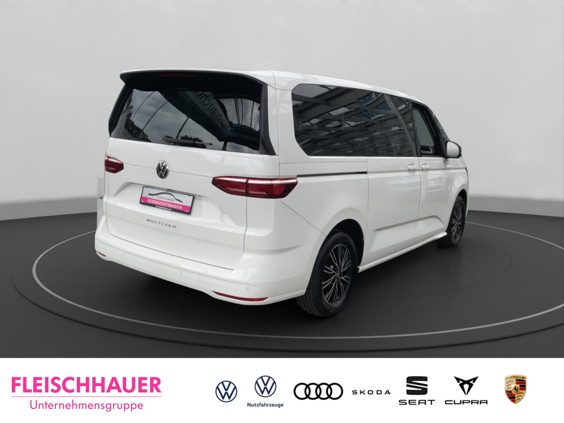 Volkswagen Multivan Langversion Basis-Modell