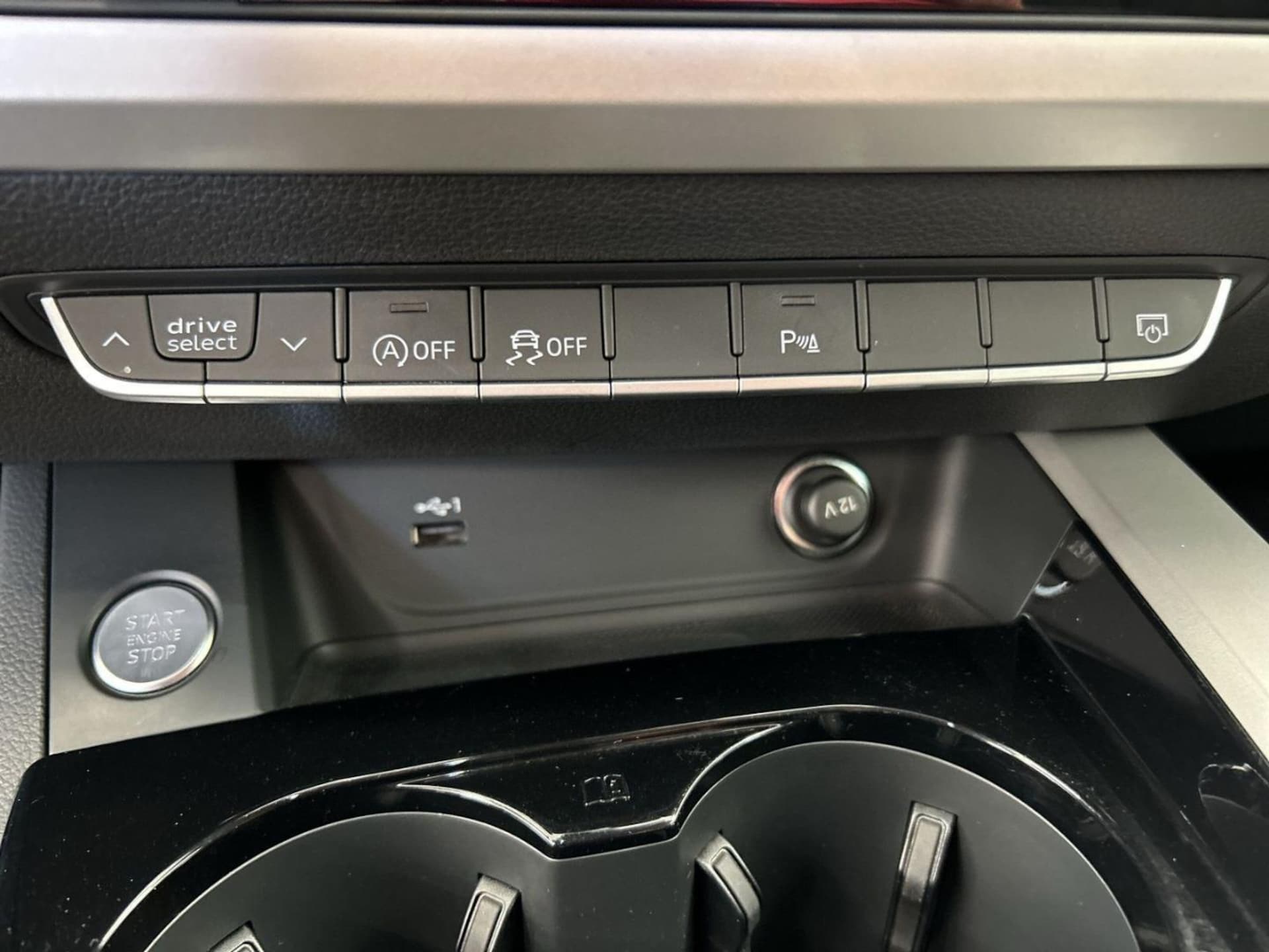 Audi A4 Avant S line