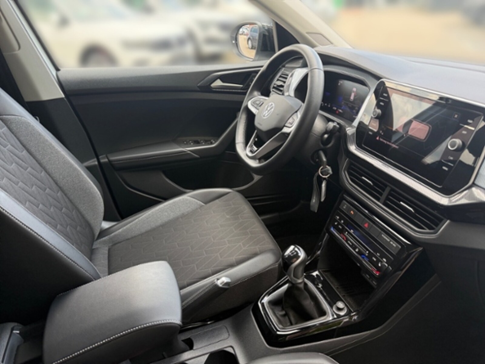 Volkswagen T-Cross – Bild 9
