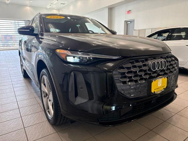 Photo of 2025 Audi Q5