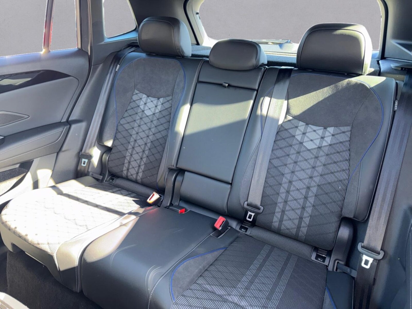 Volkswagen Tiguan – Bild 13