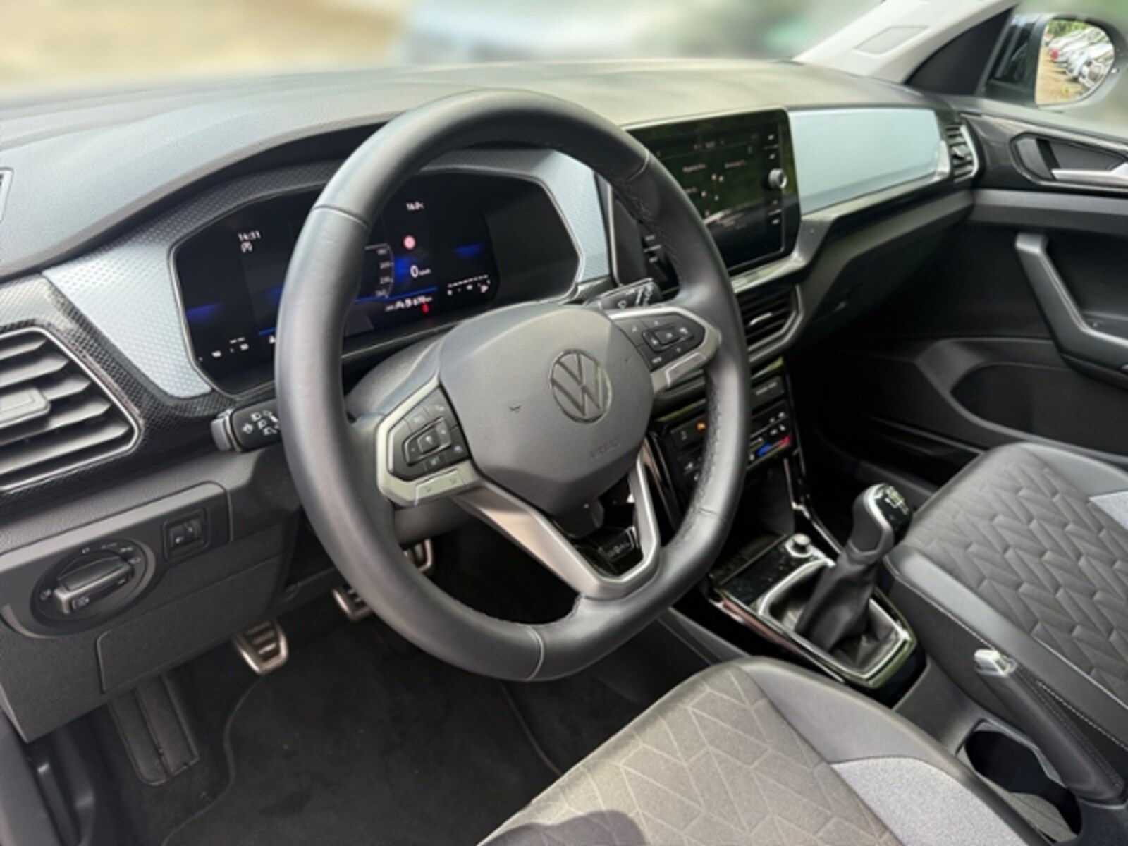 Volkswagen T-Cross – Bild 10