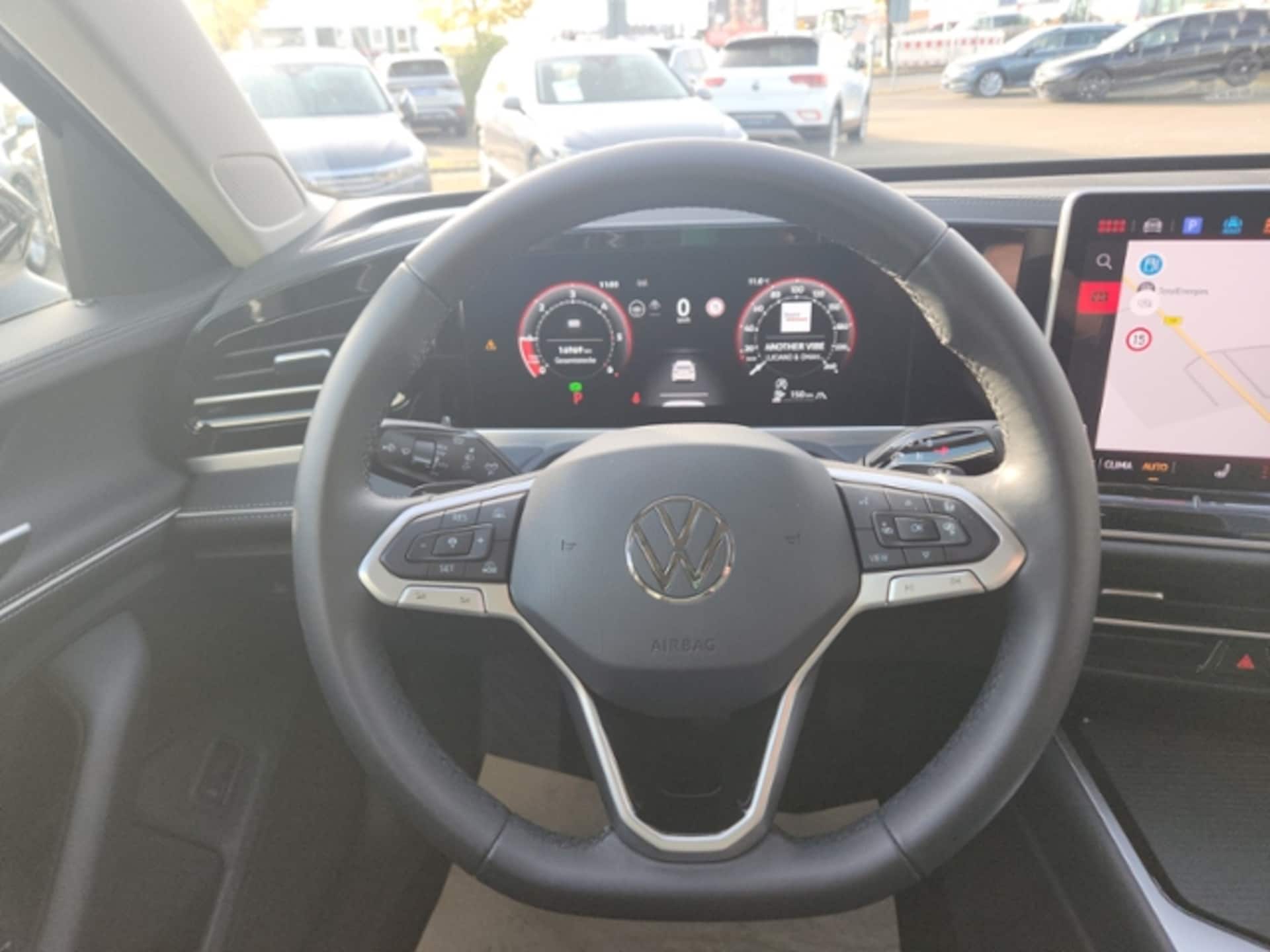 Volkswagen Passat Elegance