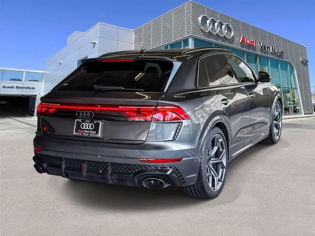 2026 Audi RS Q8 SUV performance