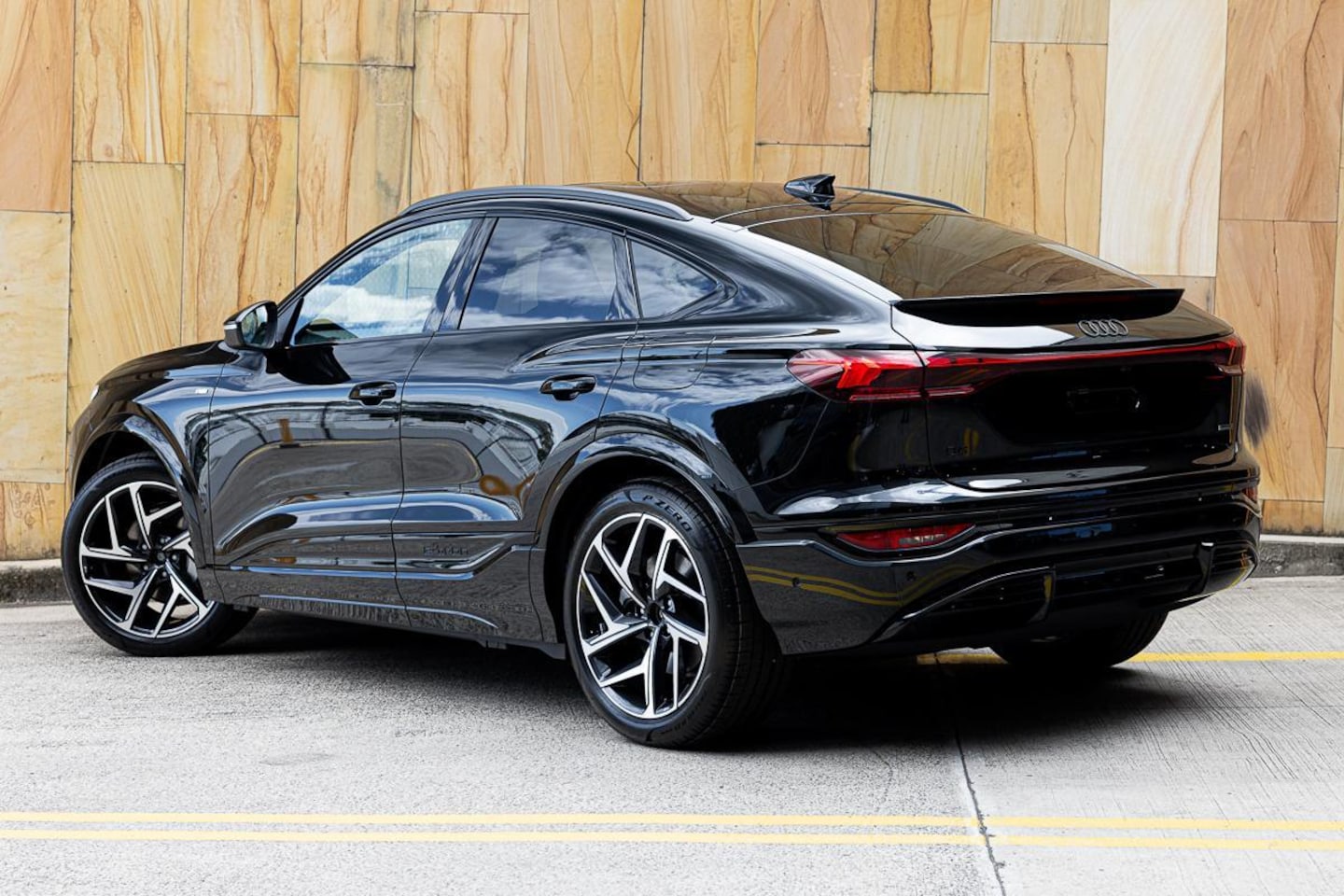 Image about Audi Q6 Sportback e-tron e-tron quattro