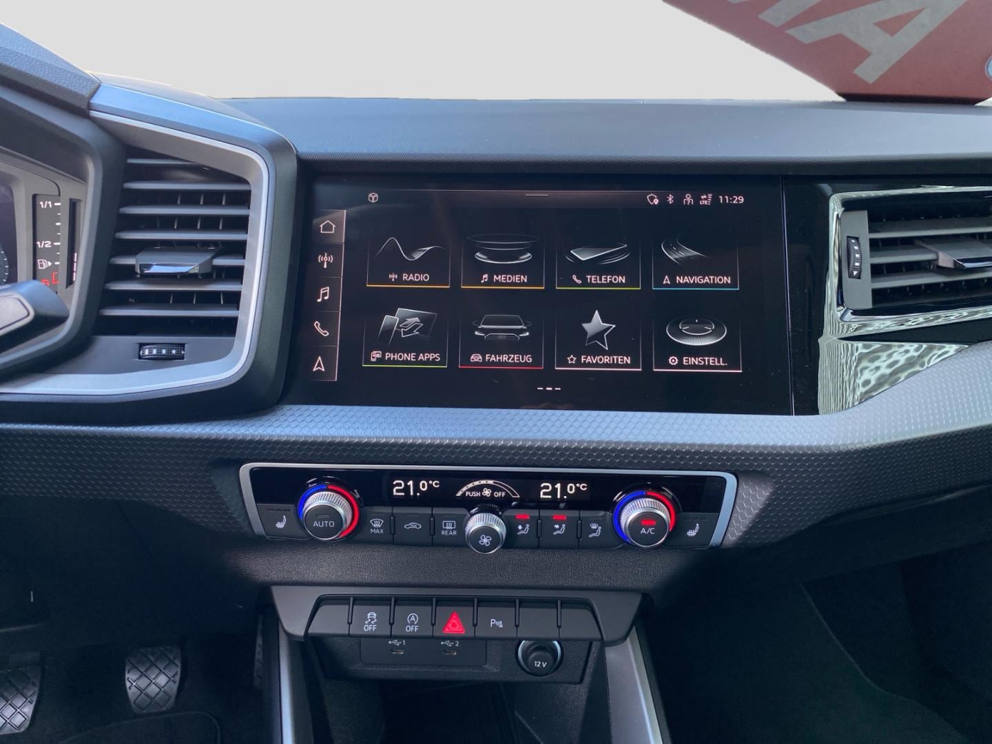 Bild über Audi A1 Sportback 30 TFSI Schaltgetriebe - für weitere Informationen kontaktieren Sie den Audi Partner