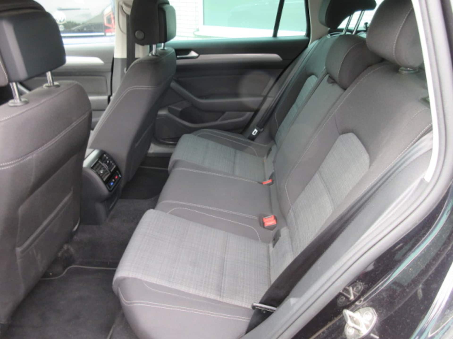 Volkswagen Passat Variant Business
