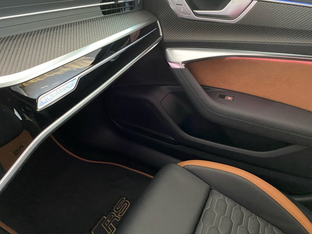 Image about Audi RS 6 Avant performance quattro tiptronic