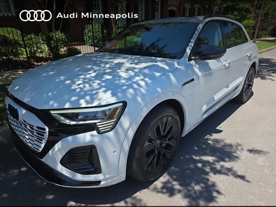 2024 Audi Q8 e-tron 55 114 kWh Prestige quattro's photo