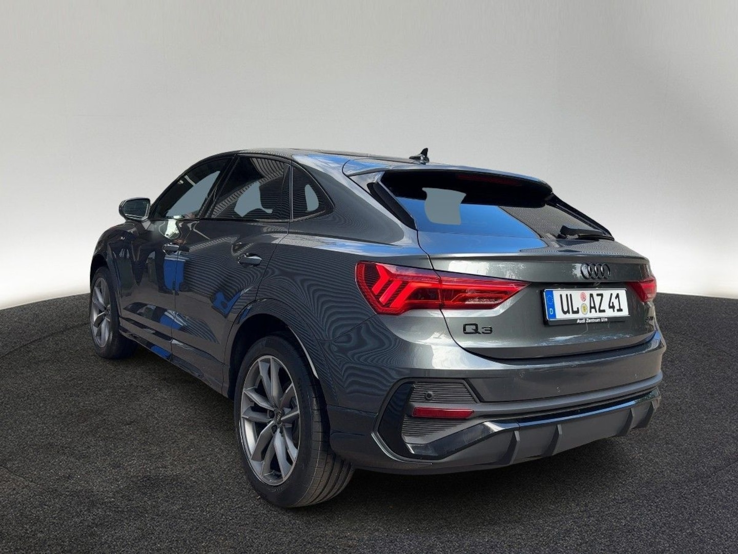 Bild über Audi Q3 Sportback TDI 110 kW S tronic - für weitere Informationen kontaktieren Sie den Audi Partner