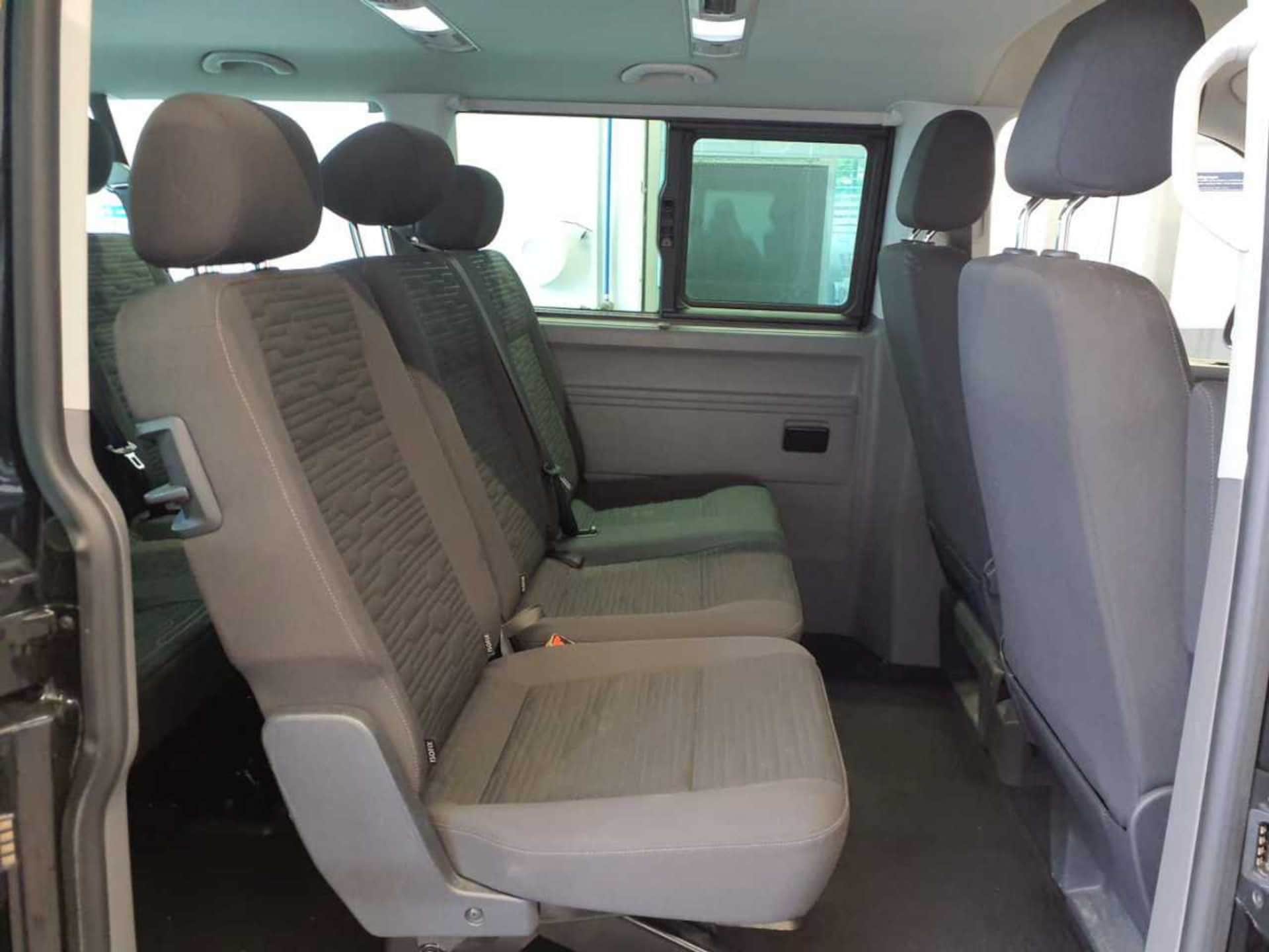 Volkswagen T6.1 Caravelle kurzer Radstand Comfortline