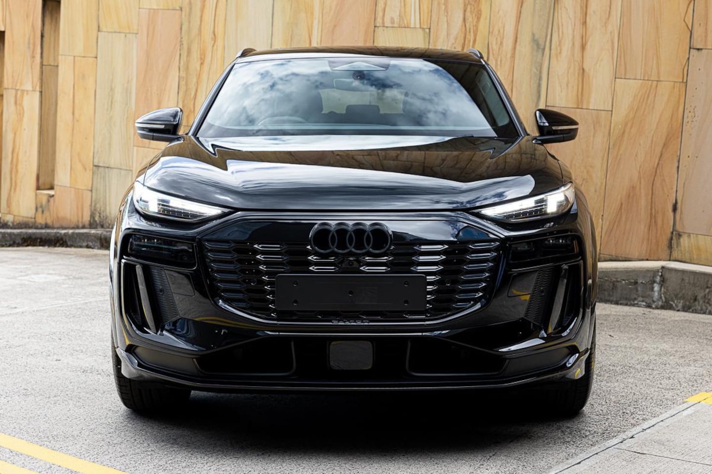 Image about Audi Q6 Sportback e-tron e-tron quattro