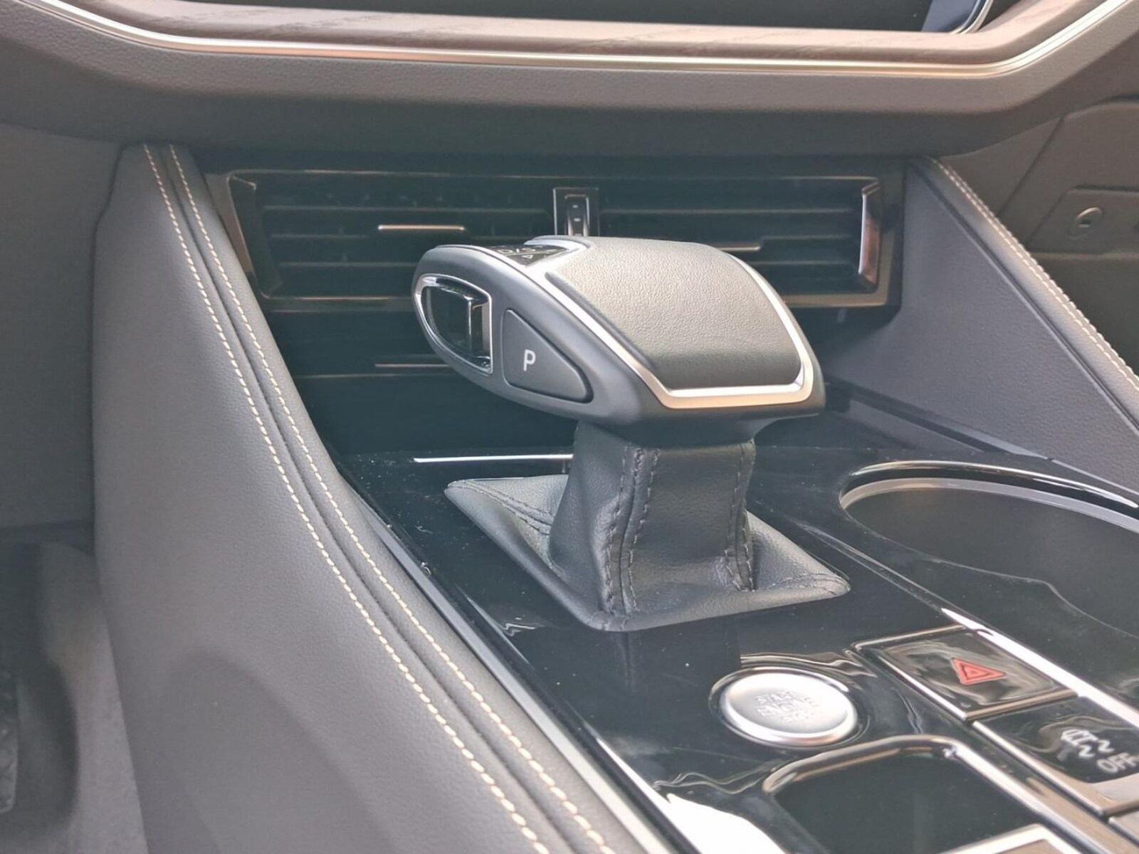 Volkswagen Touareg – Bild 7