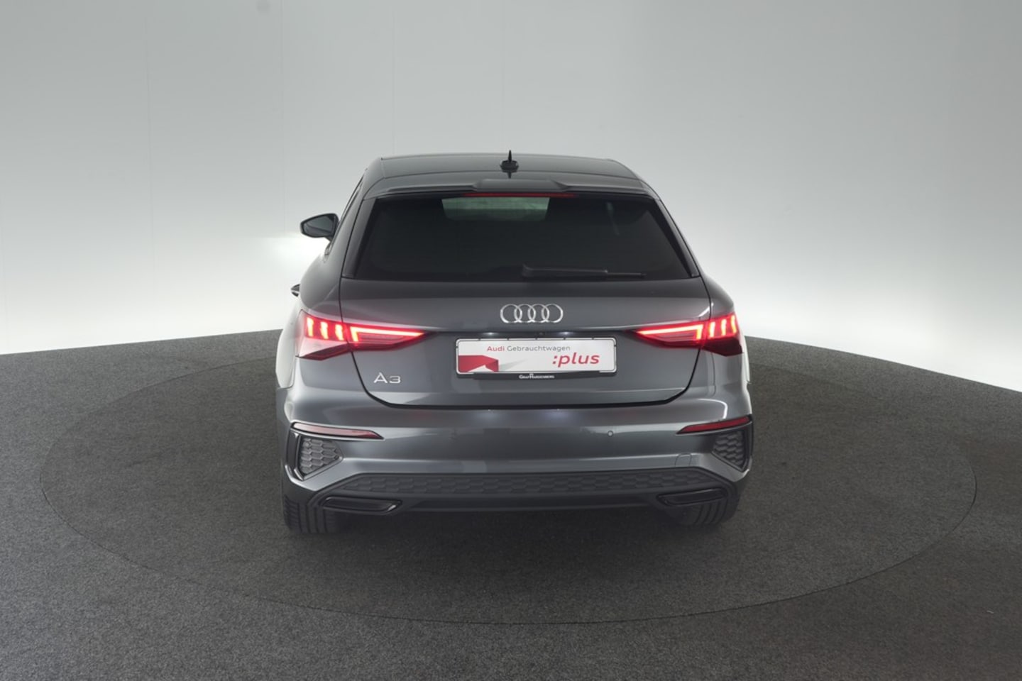 Bild über Audi A3 Sportback TFSI e S line 45 TFSI e S tronic - für weitere Informationen kontaktieren Sie den Audi Partner