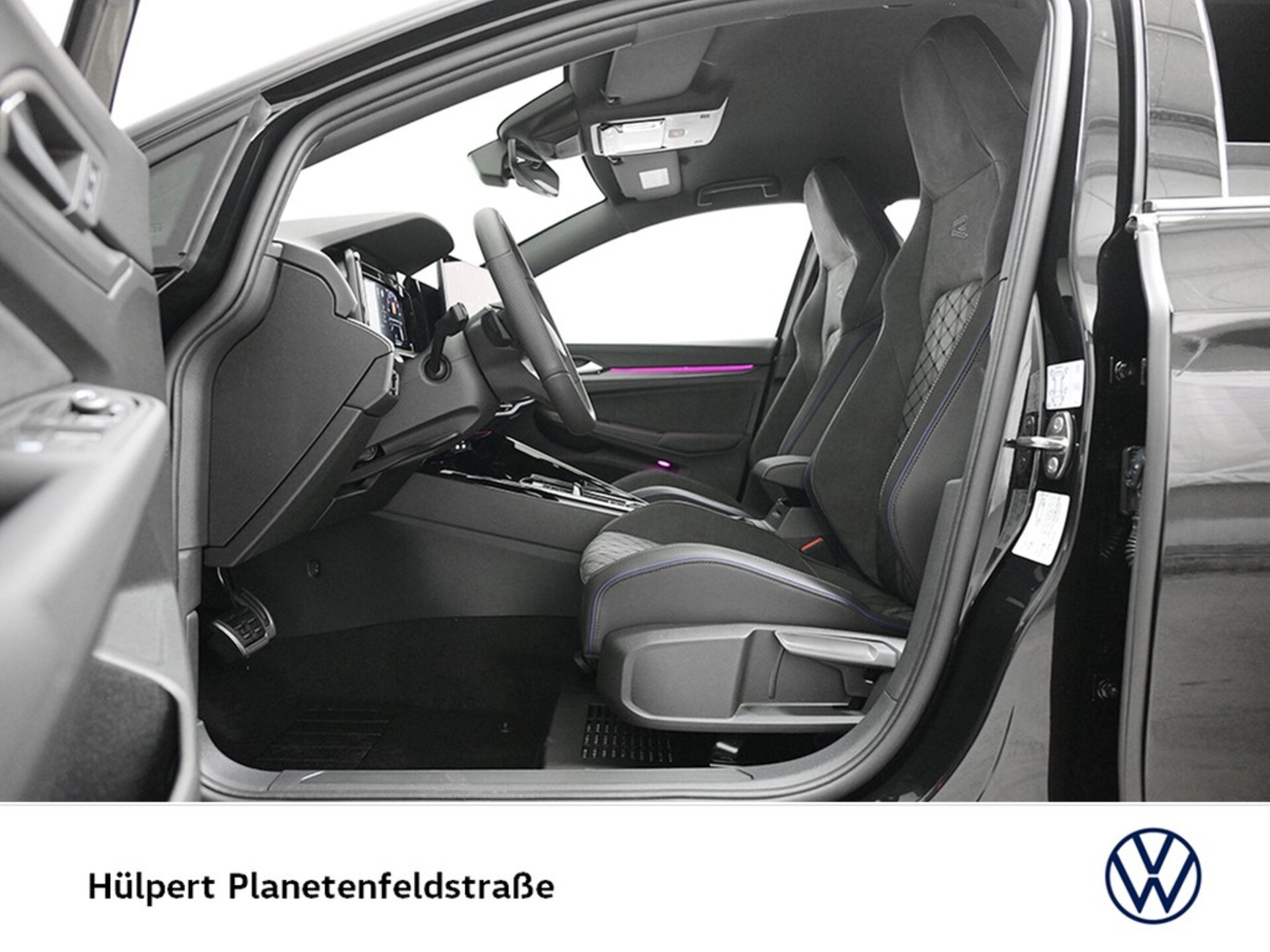 Volkswagen Golf R-Line