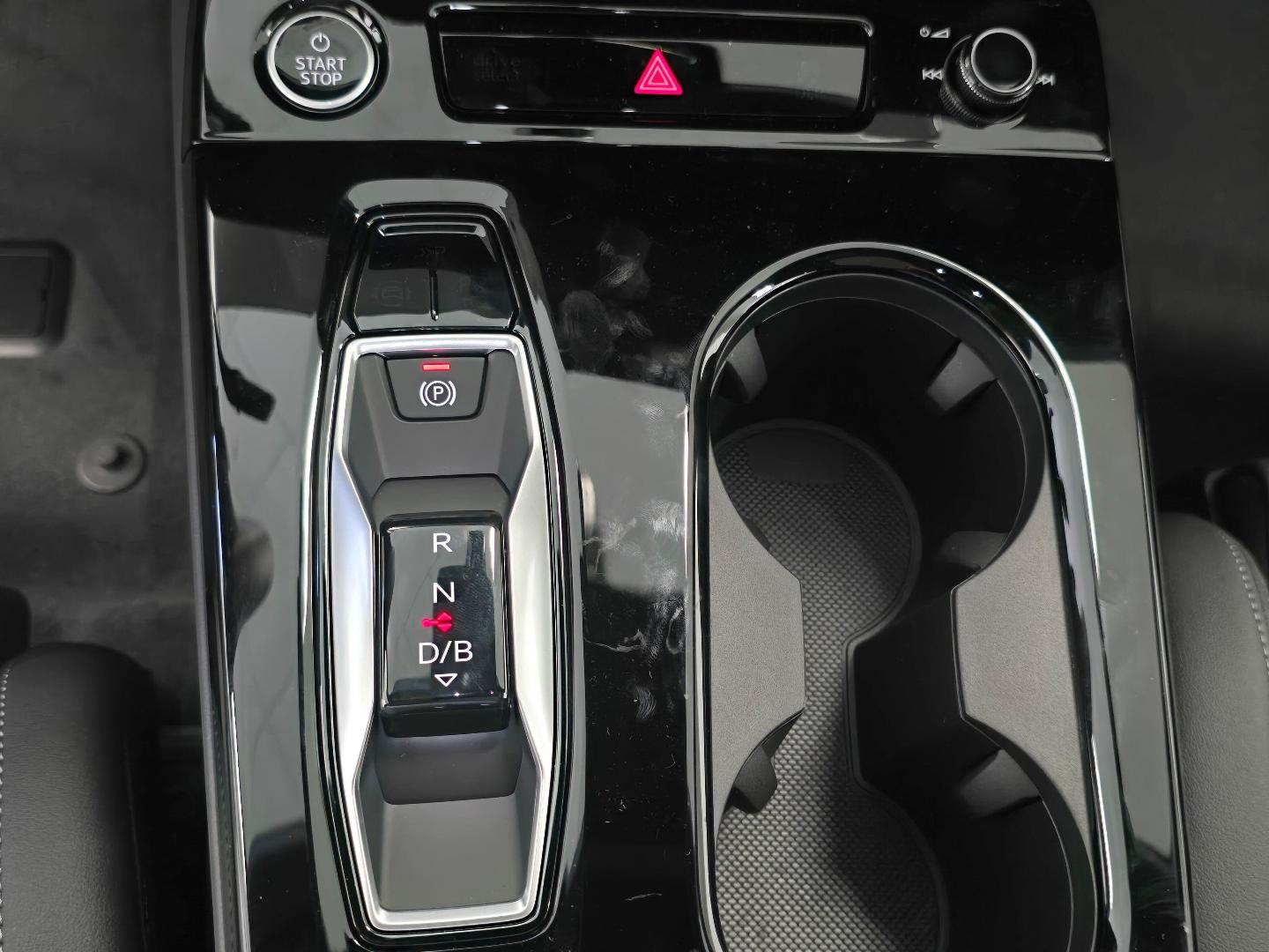 2025 Audi A6 Sportback e-tron Premium Plus - Photo 15