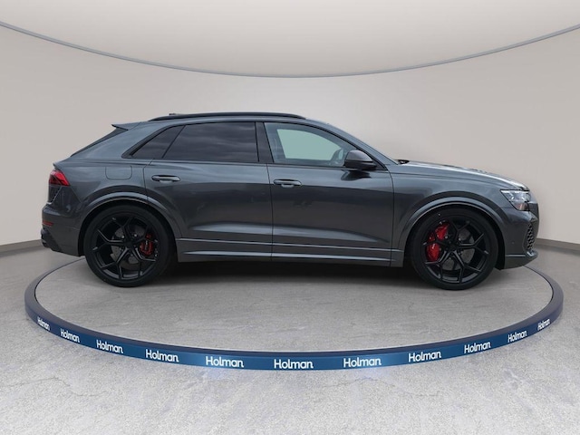 2026 Audi RS Q8 SUV performance