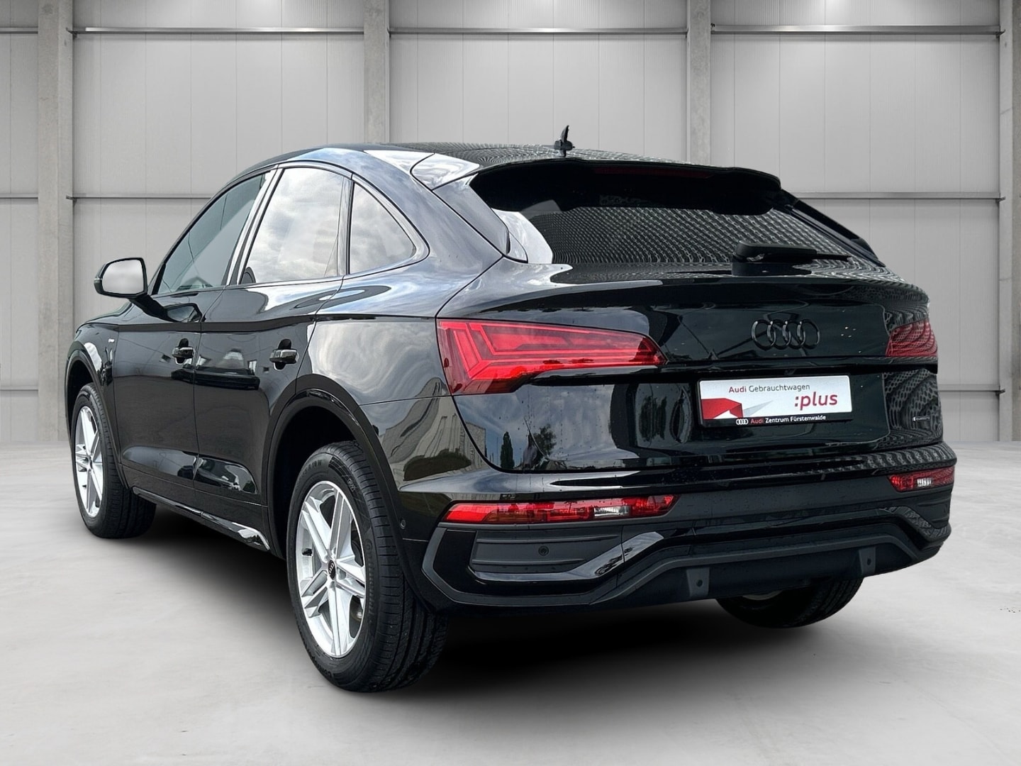Bild über Audi Q5 Sportback 40 TFSI quattro S tronic - für weitere Informationen kontaktieren Sie den Audi Partner