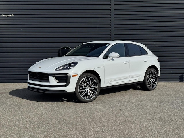 2025 Porsche Macan