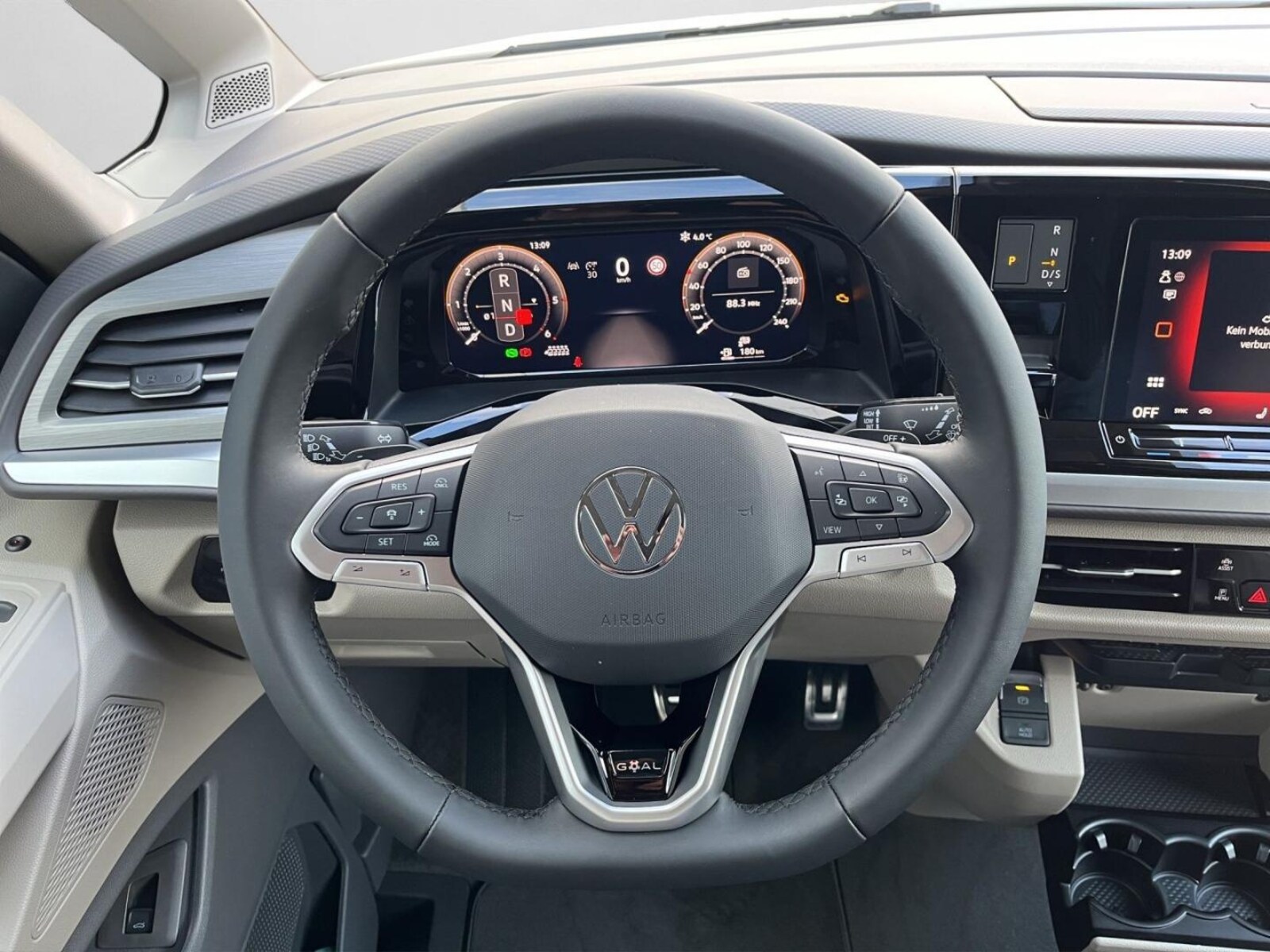 Volkswagen Multivan Langversion – Bild 9